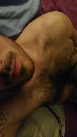 I need your pussy riding my mouth right now.. i want to feel u wet so bad.. Come to talk ;)