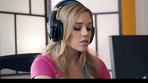Gamer girl