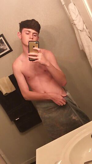 Any fans of a soft cock before a shower?