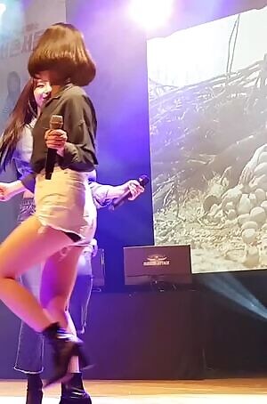 Gfriend - Eunha feat. Sinb