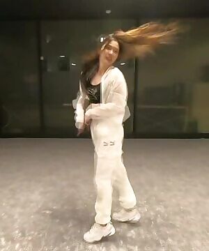 OH MY GIRL - Hyojung