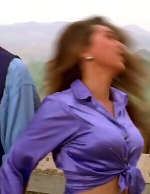 Karisma Kapoor 💦💦