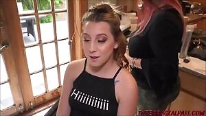 Born in 2000s, 18 year old Pawg Melody Parker loved black guys in school