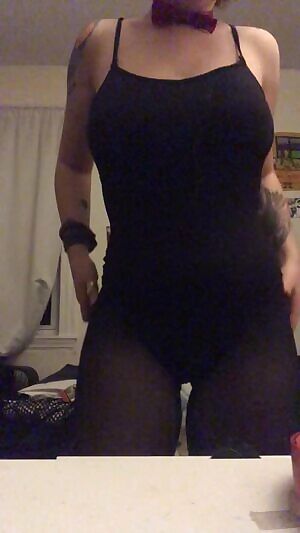 Titty reveal
