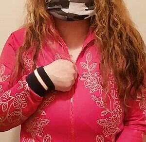 This is easier to take off than put on 👀👌😜🚫🧥