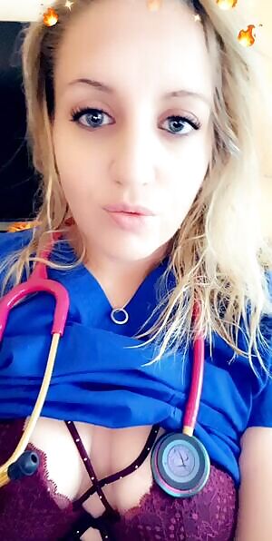 I love matching... makes me feel super sexy while I’m at work. 💜