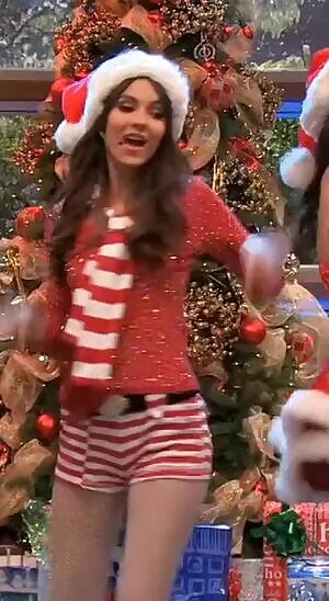 At work and desperate to cum to Victoria Justice. Kik me at stoneleaf79