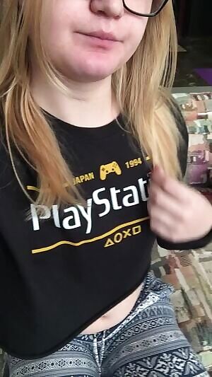 Just an aspiring pornstar looking for her big break!