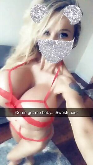 Huge tits in lingerie