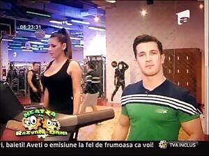 Roxana Vancea bouncy on treadmill