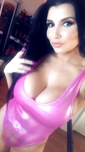 Bubbly pink airhead