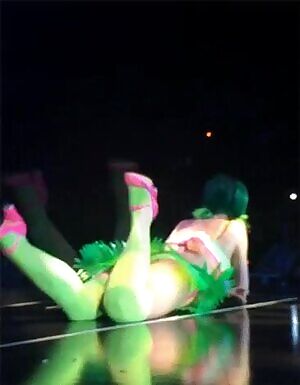 Katy Perry - awesome ass - green dress