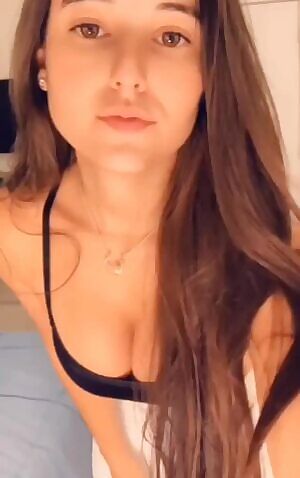 Love to encourage my hung buds. just call me the plug 🔌