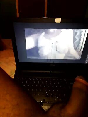 Guess who’s titties got a tribute 😍🥰