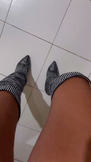 Mom Feet Boots Femdom Fetish