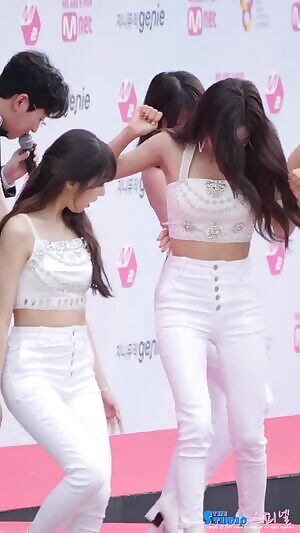 Luda WJSN bounce