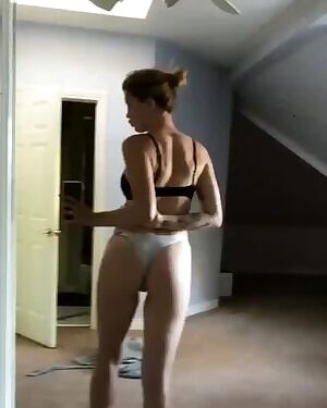 Ireland Baldwin