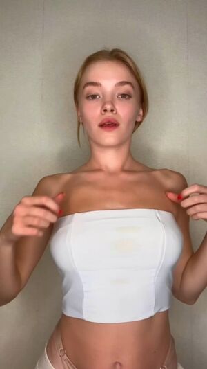 Amateur Models Big Tits Blonde Boobs