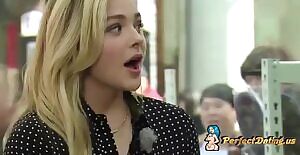 Chloe Grace Moretz's mouth needs to be stuffed