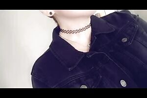 Is anyone actually online rn? This subreddit is basically just one big tease 👀