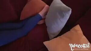 Amateur Teen Has Quick Fuck And Juicy Pussy