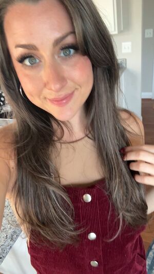 Freshly fucked and on my way out to grab some lunch!