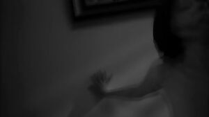 Oh In Hye in Red Vacance Black Wedding