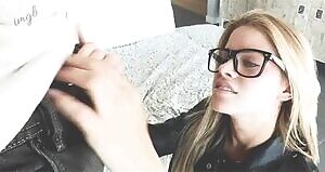 Feed me some big cock :) kik longjohn258