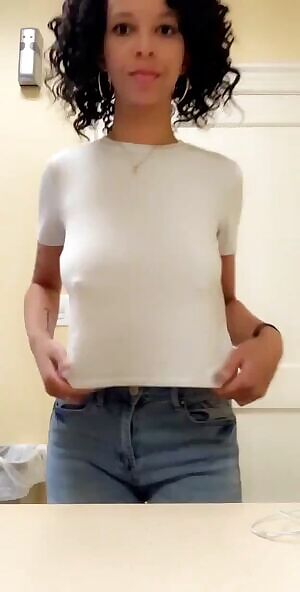 Revealing her beautiful titties