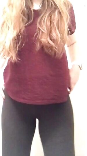 I need a good spanking and fucking, but which hole will you choose?