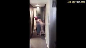 Hotel staff isn't phased of naked girl