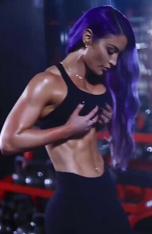 I'd love to cum all over ex WWE diva Eva Marie's abs of steel