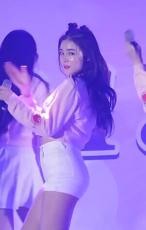 Fucking nancy is thicck as fuck!!!! Ass meat