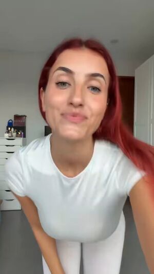 Thick Redheads 19honeysuckle Bouncing Tits Red Hair