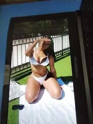 Shaky camera lol... 😉 I hope y'all like it!