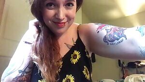 Check out my flowers 🌻