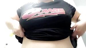 Feeling frisky 🙈🖤