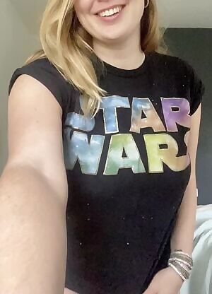 Since you guys are so amazing I wanted to treat you all to something special. MAY THE 4TH BE WITH YOU 😜💕