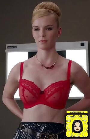 Betty Gilpin in Nurse Jackie