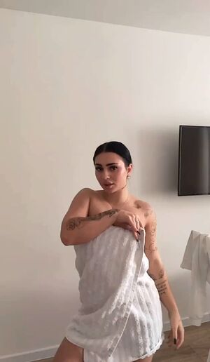 Knotted 18 Years Old Babe Cute