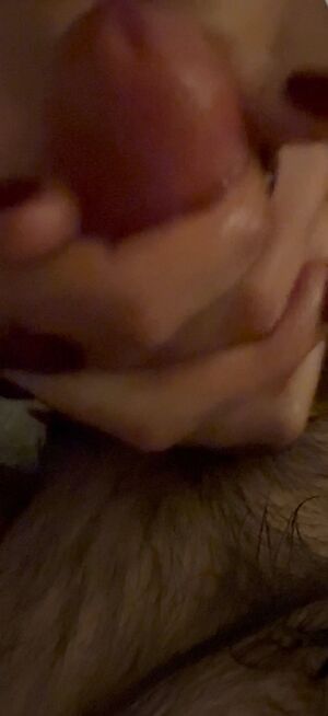 Trans Women Big Dick Hairy Handjob