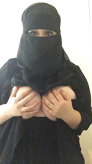 When my husband thinks I'm inshing some cleaning this what I'm really doing