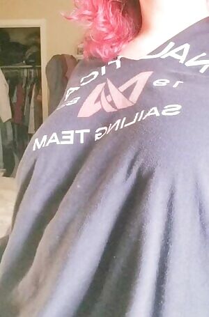 Sneak peek beore my roommates come back upstairs 💟