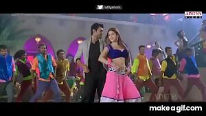 Shruthi Hassan's soft pierced navel pinched🔥🔥🔥