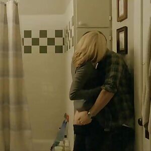 Elizabeth Banks curvy back story in ‘The Details’