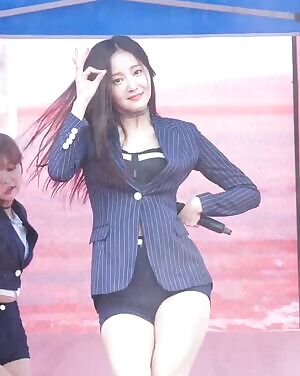 Momoland - Yeonwoo