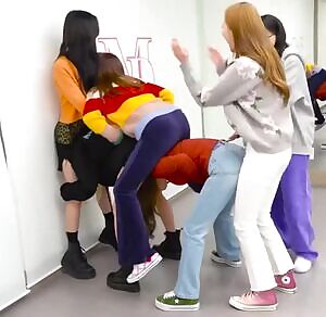 Momoland - Nancy & Ahin