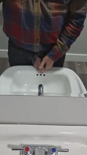 Male Pissing Gay NSFW Watersports