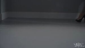 Whats in her Pants - with Danika Dreamz