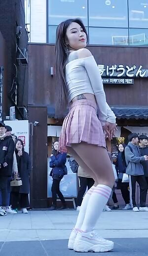 Beaglegirlfriend - Sooyeon - Miniskirt Cover Dance